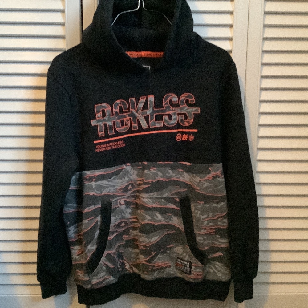 Young & Reckless hoodies Youth large